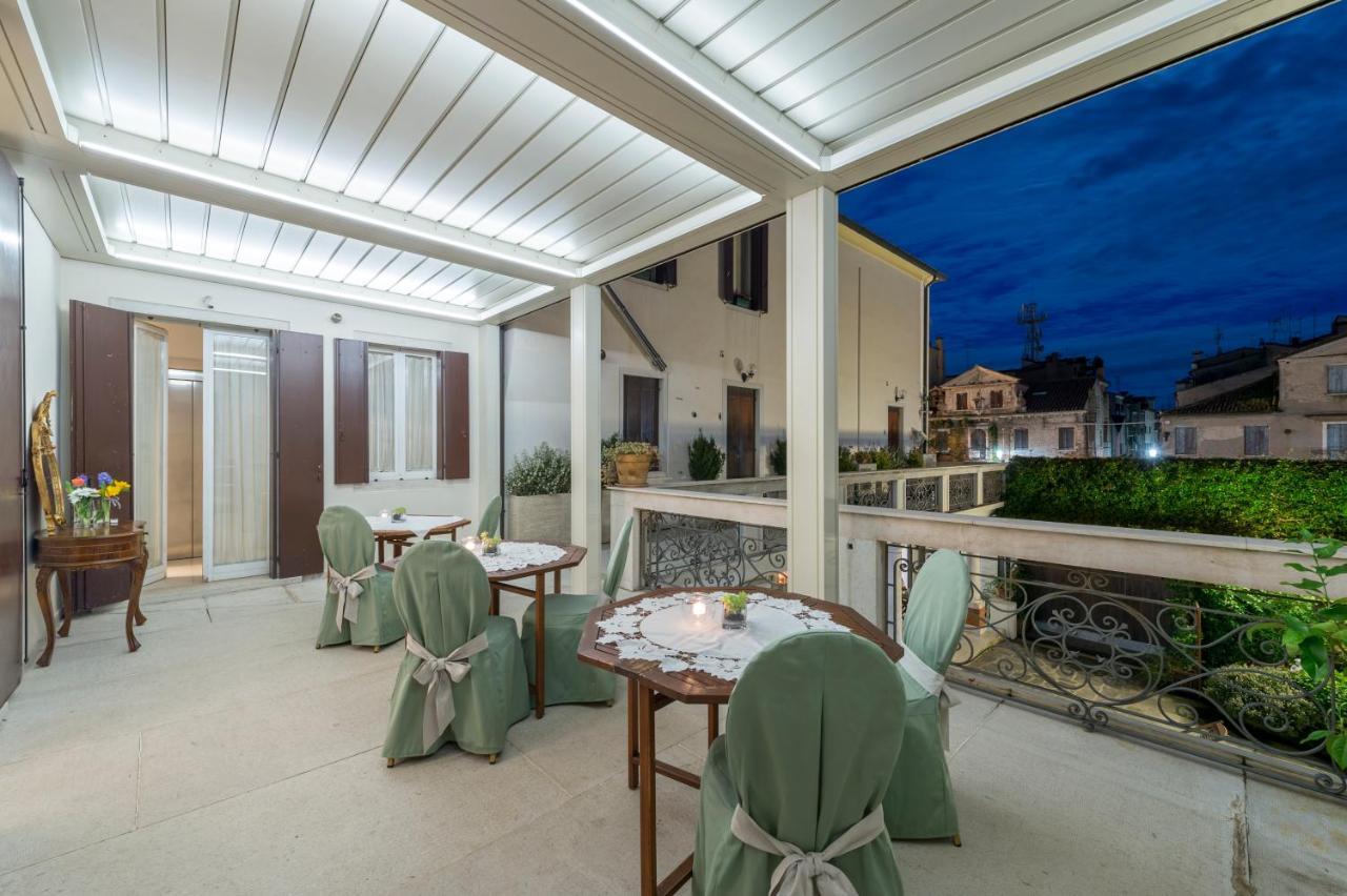 Casa Di Carlo Goldoni - Dimora Storica Acomodação com café da manhã Chioggia Exterior foto